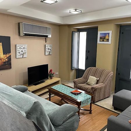 Apartamento DUPLEX SAGASTA Sevilla Bagian luar foto
