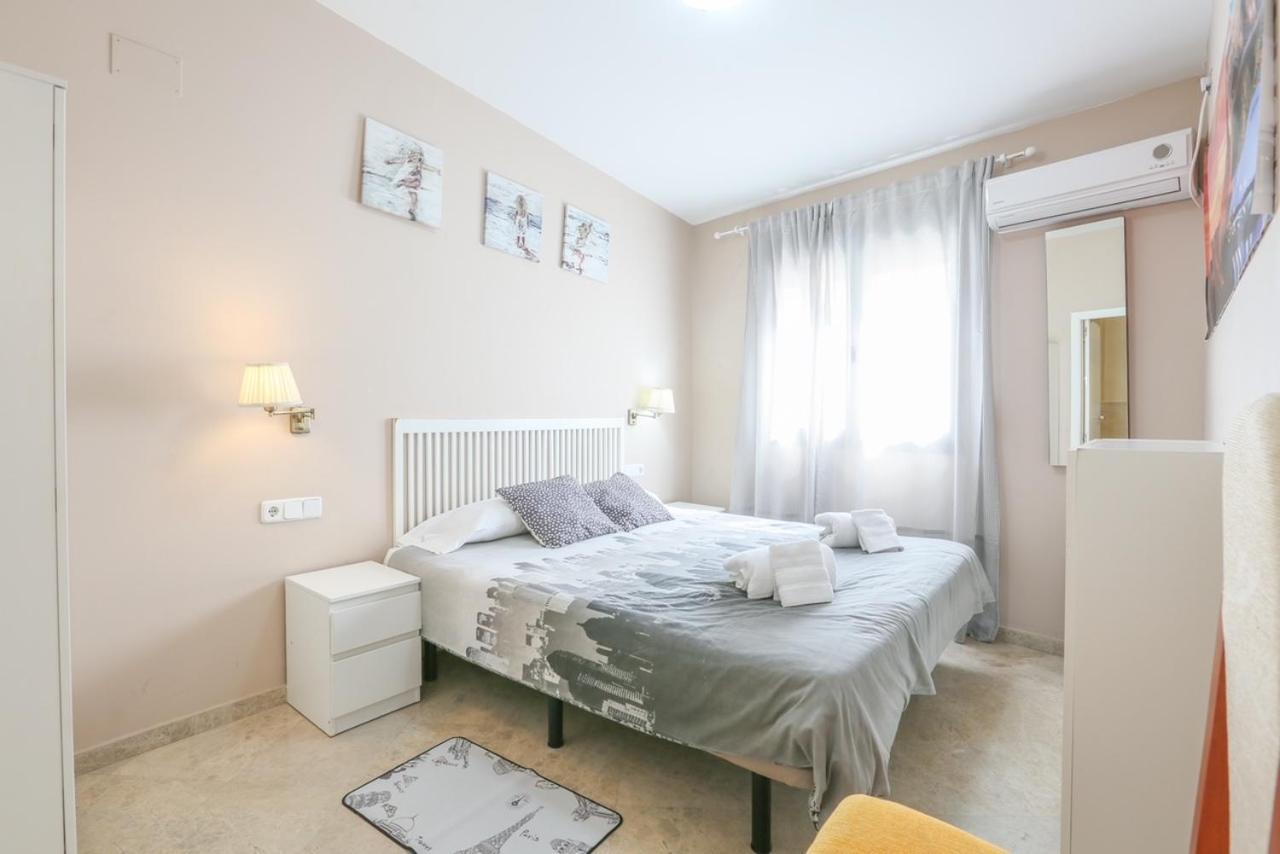 Apartamento DUPLEX SAGASTA Sevilla Bagian luar foto