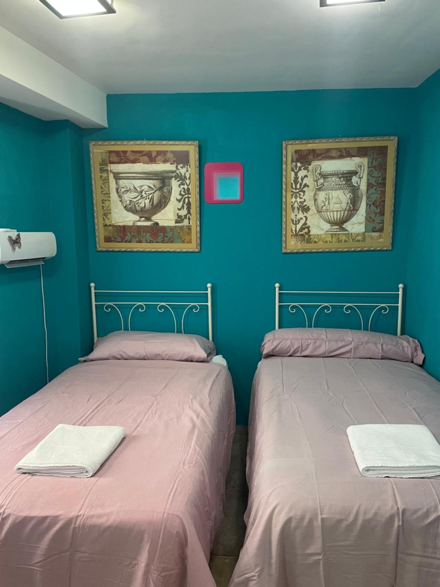 Apartamento DUPLEX SAGASTA Sevilla Bagian luar foto