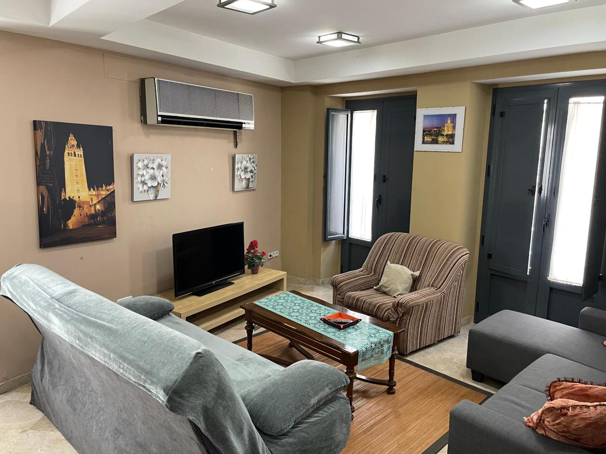 Apartamento DUPLEX SAGASTA Sevilla Bagian luar foto