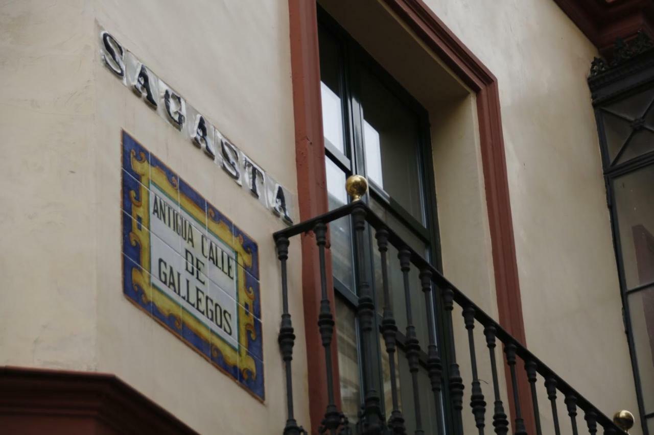 Apartamento DUPLEX SAGASTA Sevilla Bagian luar foto